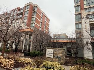 39 Upper Duke Cres #423, Markham, ON L6G0B8