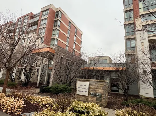 39 Upper Duke Cres, Markham, ON