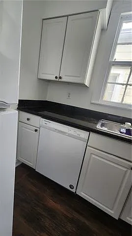129 N Alexander St — Photo 25