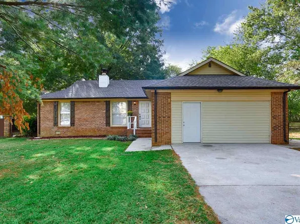 5016 Shaun Cir, Huntsville, AL 35811