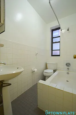 Rented by Uptown Flats LLC | media 18