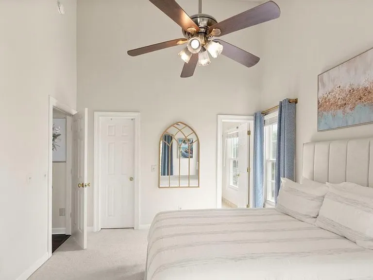 8115 Lacy Dr #304 — Photo 13