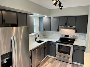204 Dean Dr, Perkasie, PA 18944