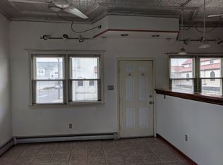 27 Broadway APT 1, Milford, CT 06460