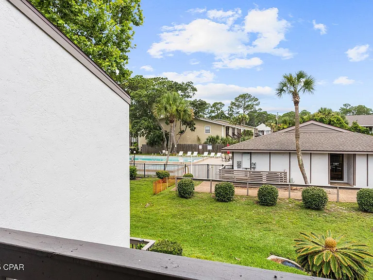 6901 N Lagoon Dr #1 — Photo 32