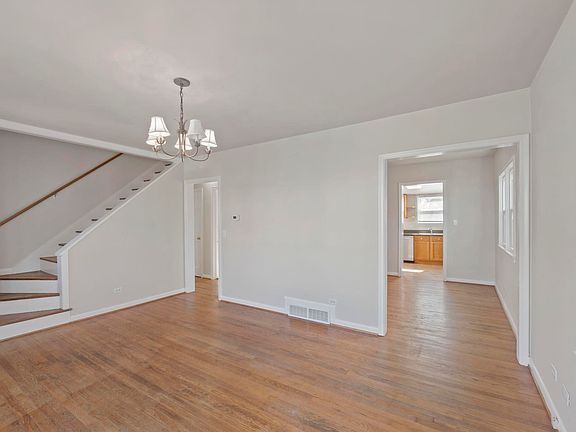 3rd image of 1012 Altavista Ave