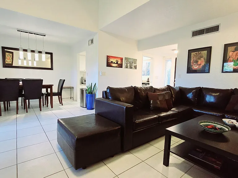 3478 N Richland Dr — Photo 4