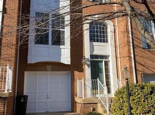 11506 Wild Hawthorn Ct, Reston, VA 20194