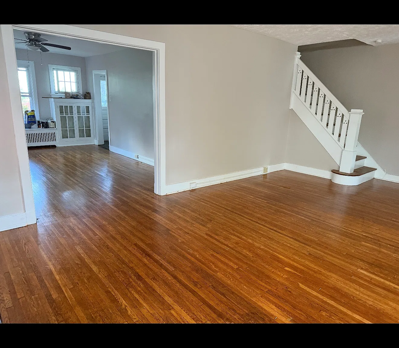 4 bed, 2.5 bath, 2000 sqft, $2,200 — Photo 2