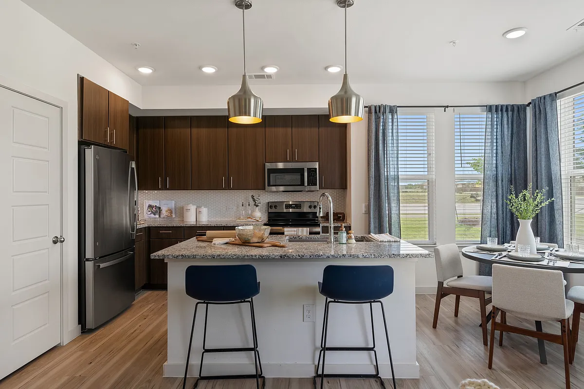 Building Photo - Dalton Austin Residences