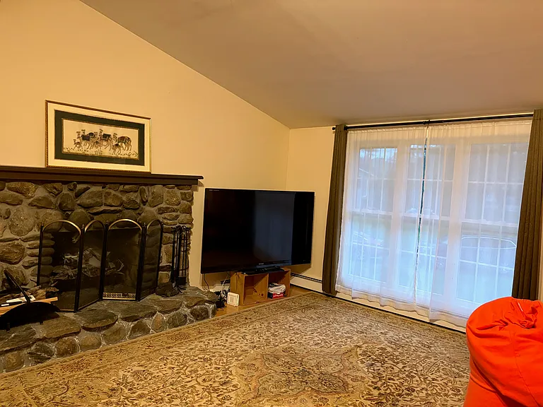 200 Obrien Ct — Photo 3