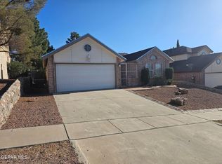 7204 Golden Hawk Dr, El Paso, TX 79912
