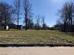 State St, Elyria, OH 44035