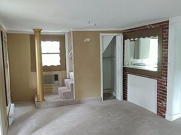 3rd image of 317 Jameson Ln