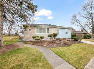 229 E Division St, Lockport, IL 60441