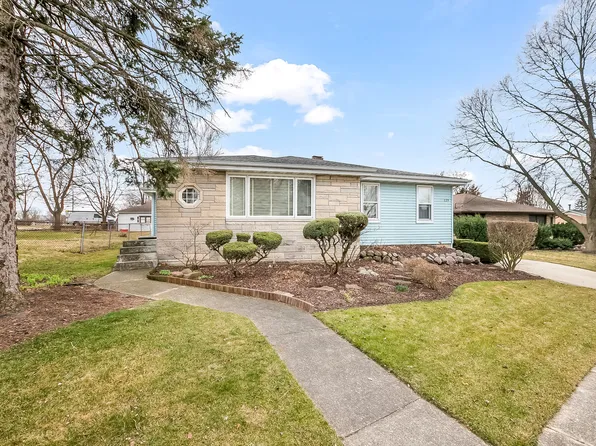 229 E Division St, Lockport, IL 60441