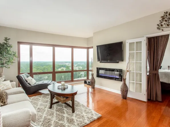 3475 Oak Valley Rd NE, Atlanta, GA 30326