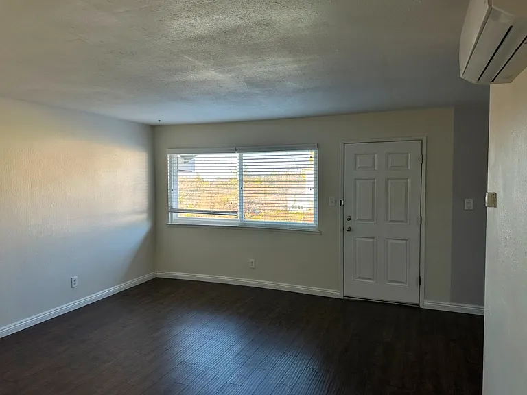 163 Pleasant Ave #4 — Photo 24