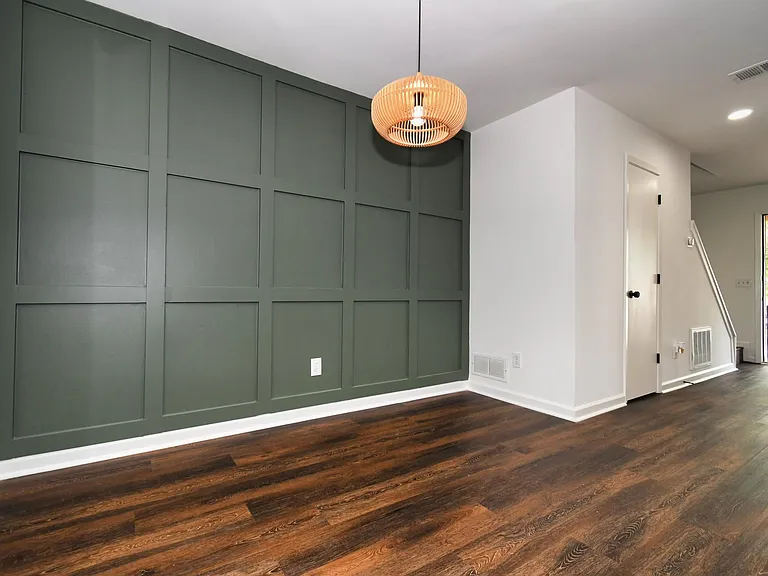 1606 Queen Anne Ct — Photo 14