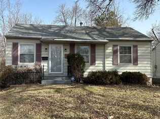 223 Midlothian Rd, Saint Louis, MO 63137