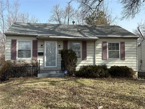 223 Midlothian Rd, Saint Louis, MO 63137