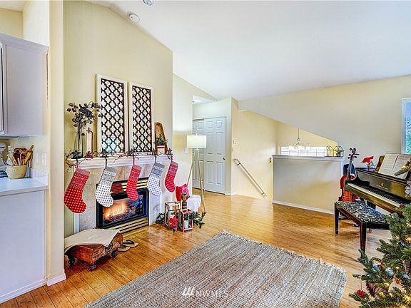5th image of 3033 SE Grovewood Street