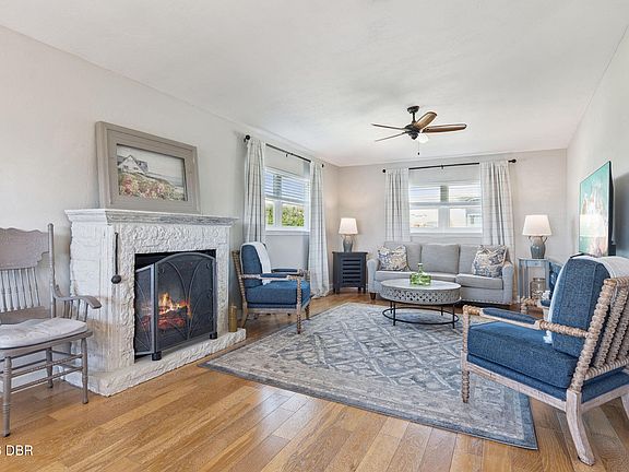 3rd image of 884 Catfish Ave