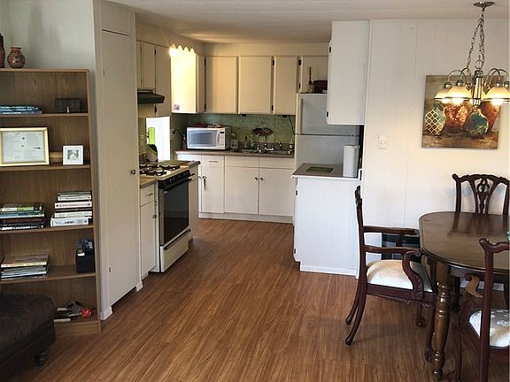 4th image of 1200 Lincoln St Unit 179