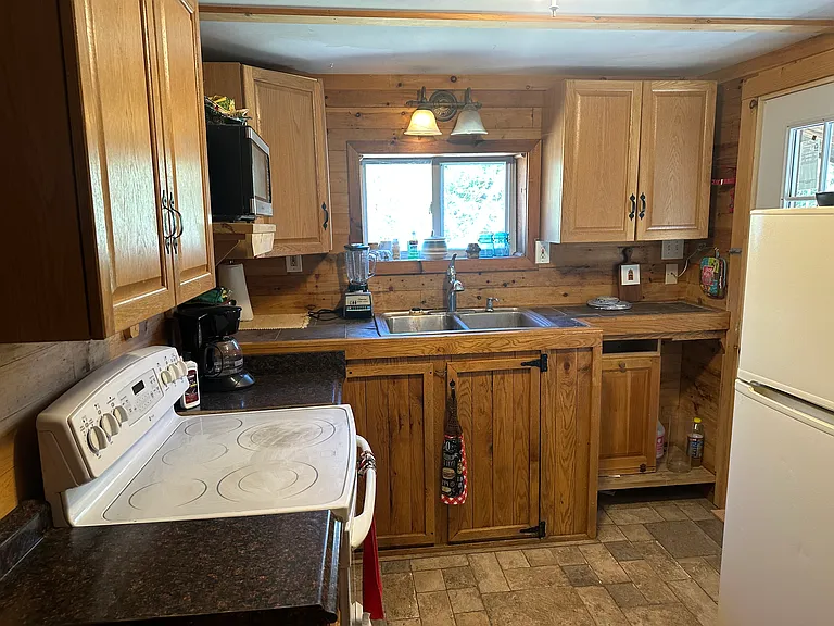 65 Paradise Rd — Photo 9