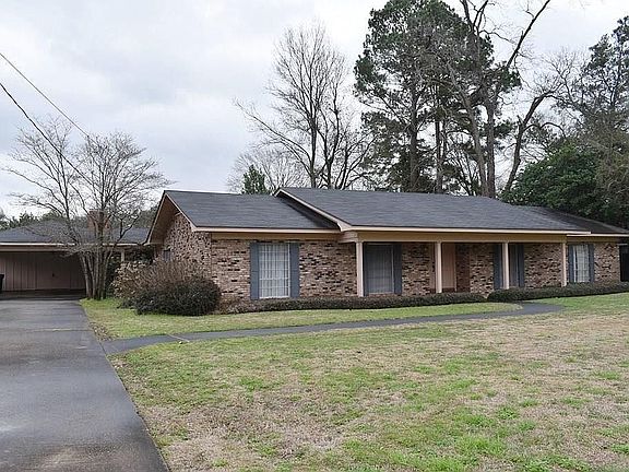 2nd image of 925 Harling Ln