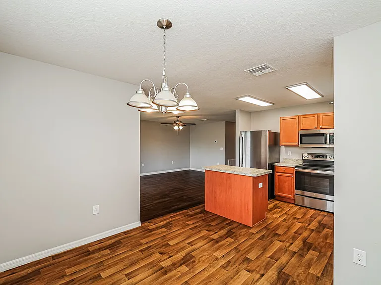 720 Chatham Walk Dr — Photo 7