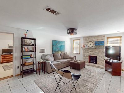 1533 Hooper Rd SW, Albuquerque, NM, 87105