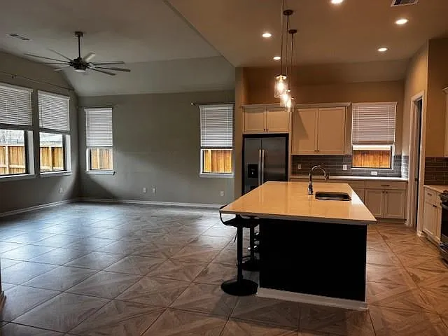4594 Silver Moon Dr — Photo 7