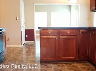2340 Riley Forest Dr, Winston Salem, NC 27127