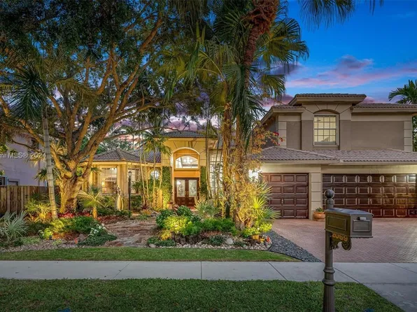 2069 NW 126th Ave, Pembroke Pines, FL 33028