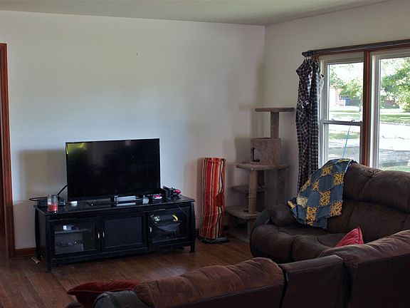 4th image of 720 Harvard Ave