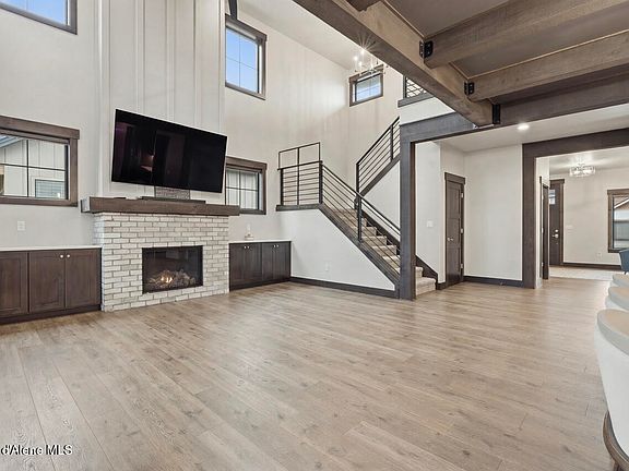 4th image of 11925 N Rocking R Rd