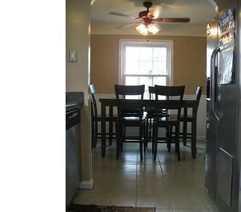 5th image of 20880 Belvidere Ave