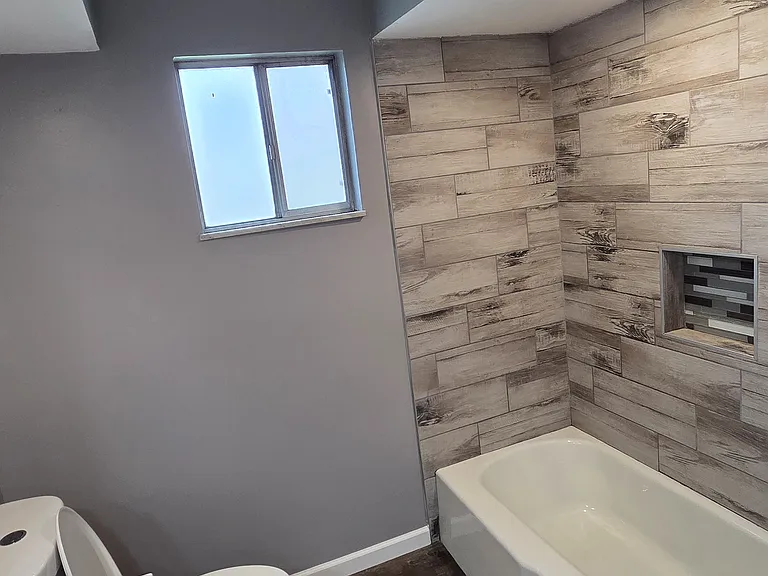 1380 Catalpa Dr — Photo 11