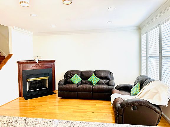 5th image of 2631 Logan Wood Dr
