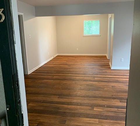 4th image of 5618 B St #3