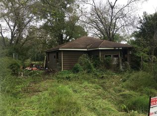 437 River Rd, Goodrich, TX 77335