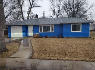 814 5th St SE, Willmar, MN 56201