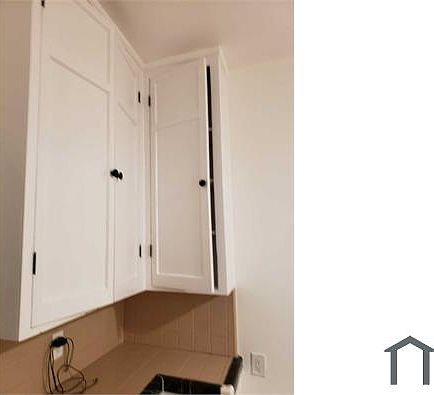 1st image of 3963 Brighton Ave #4