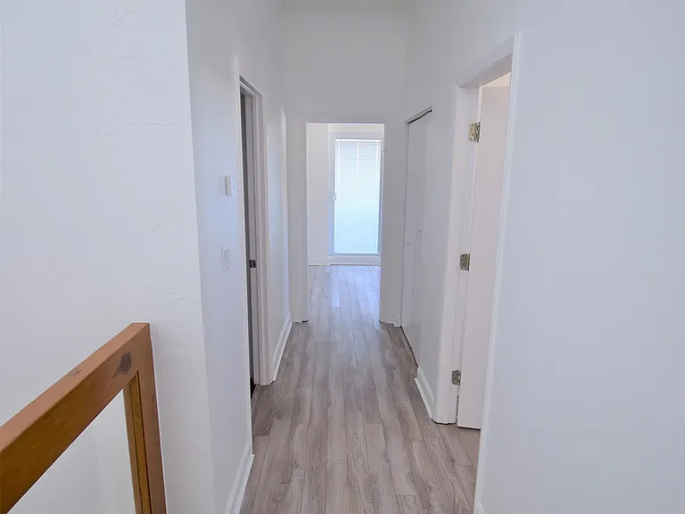 1520 Jackson St — Photo 24