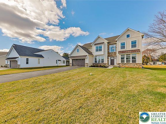 2nd image of 338 Abby Rd