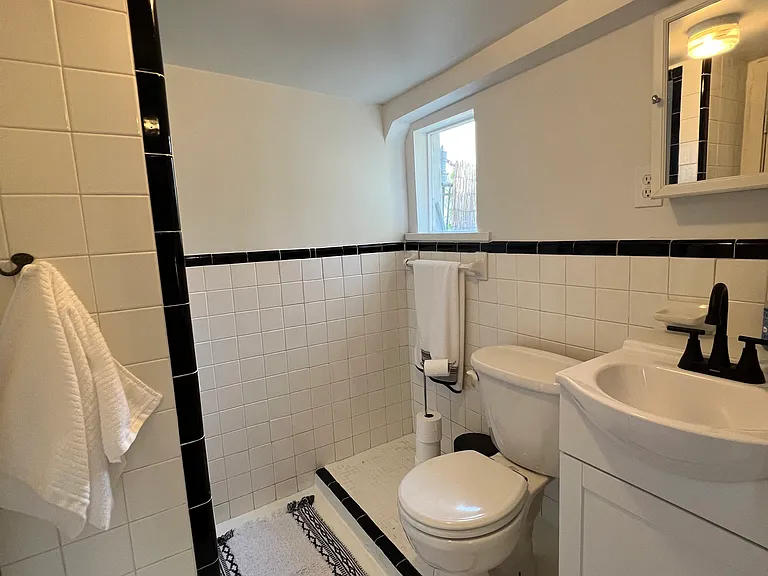 3033 Ponce De Leon St — Photo 16