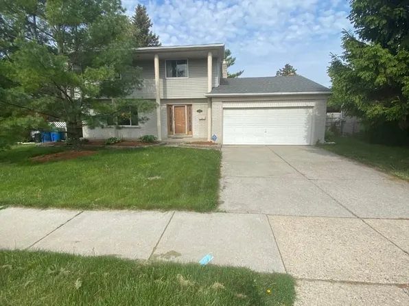27895 Sutherland Dr, Warren, MI 48088