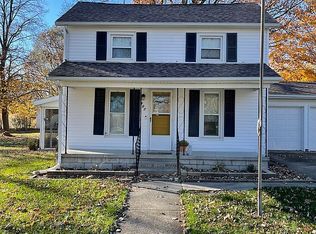 407 N Calhoun St, Tolono, IL 61880