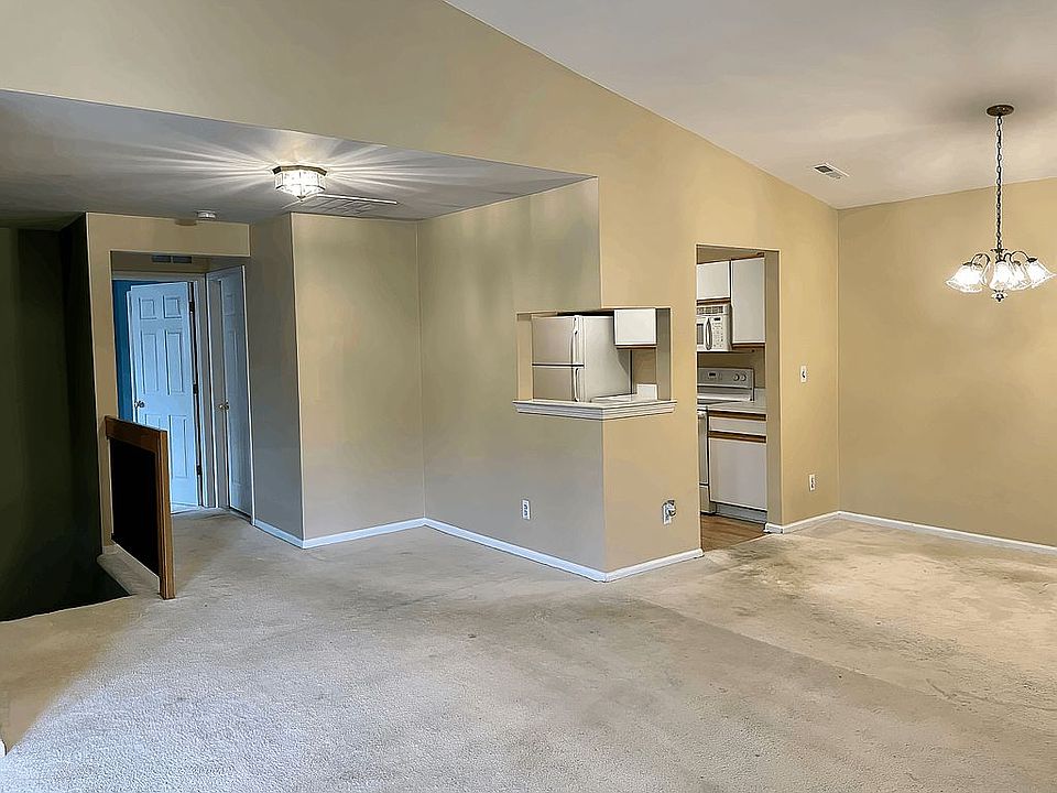 1st image of 56096 Troon Dr N